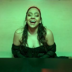 Meet your Posher, Manuela